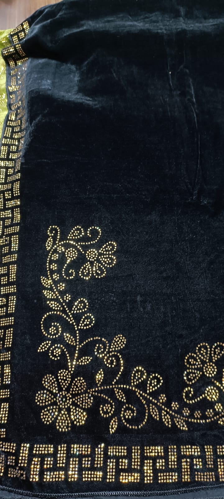Chaina Velvet Luxury Shawl wd Stones