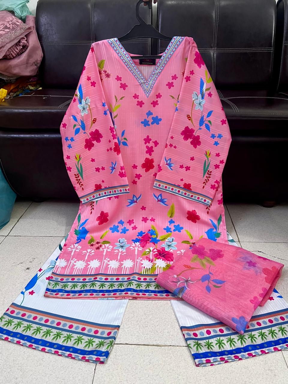 Swiss Lawn 3pc Preminum Self Print Fabric(baby pink shade) Medium to Large