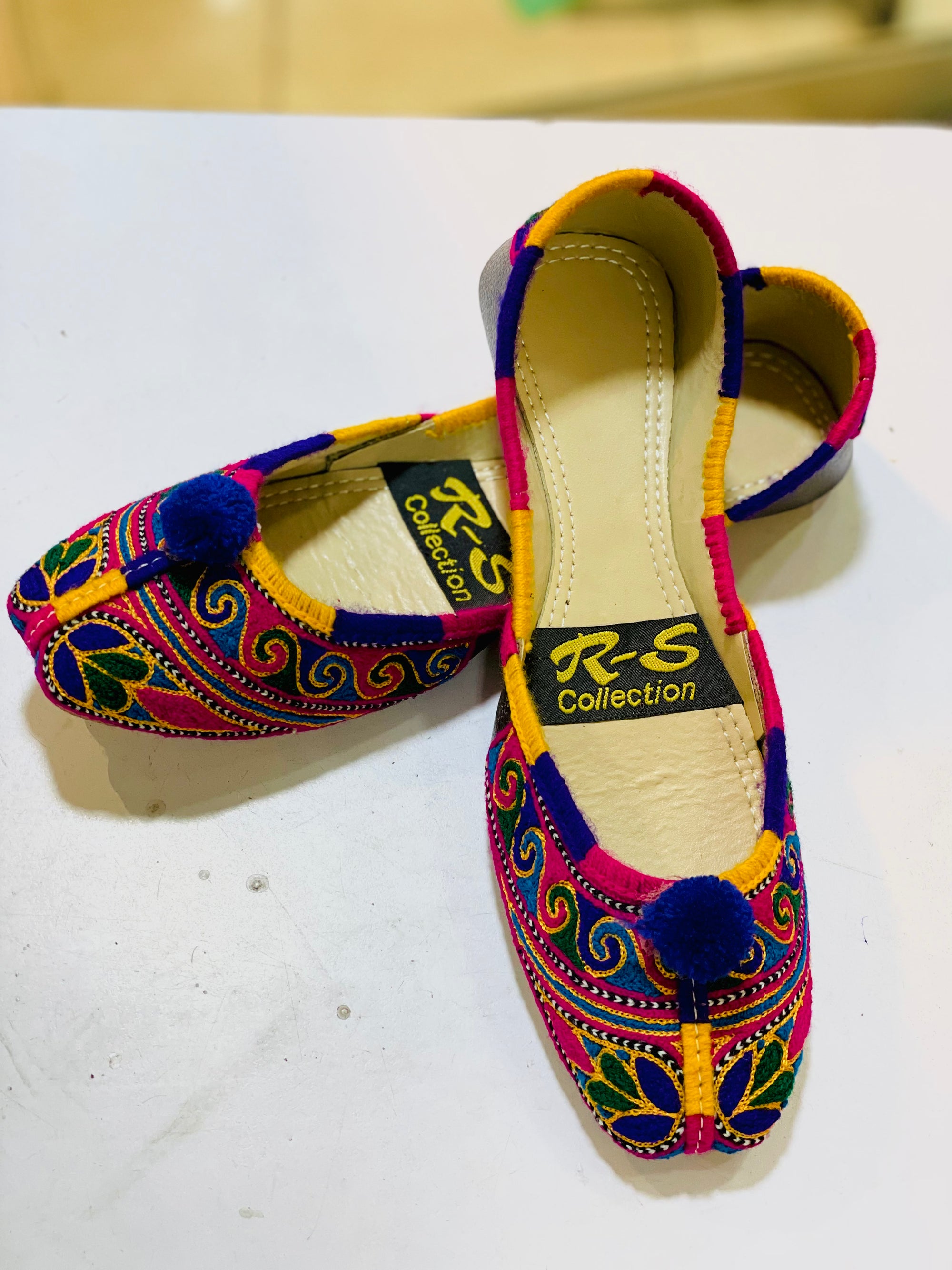 Rajistani style wd Multi thread work khussa