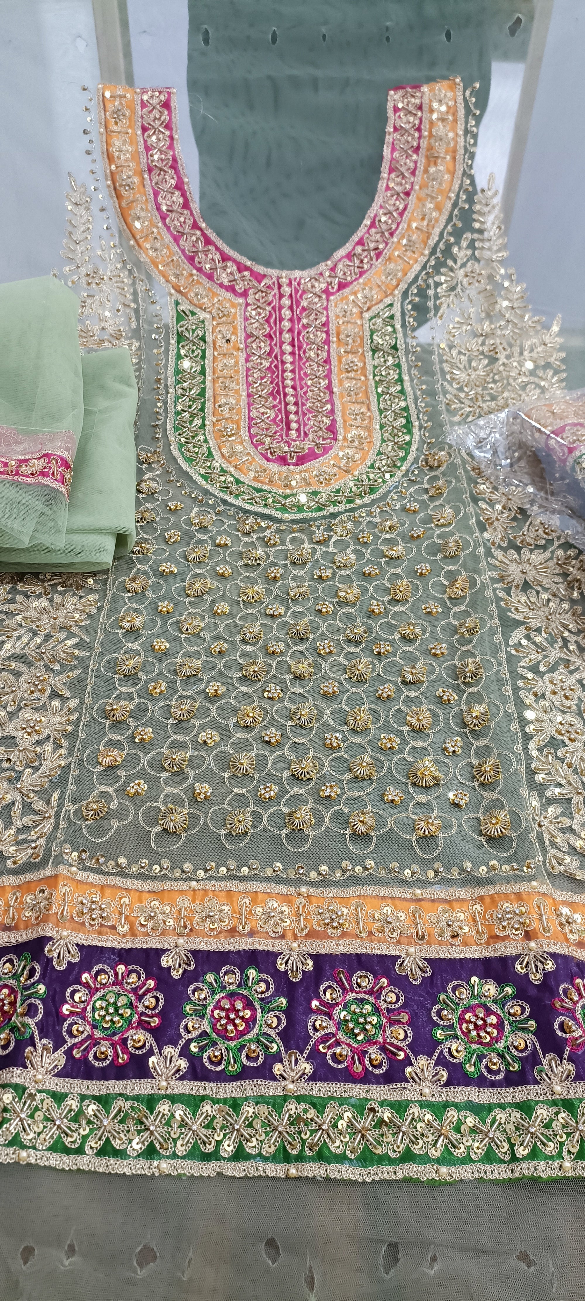 2pc fancy tilla plus gota work, available in 4 colours..