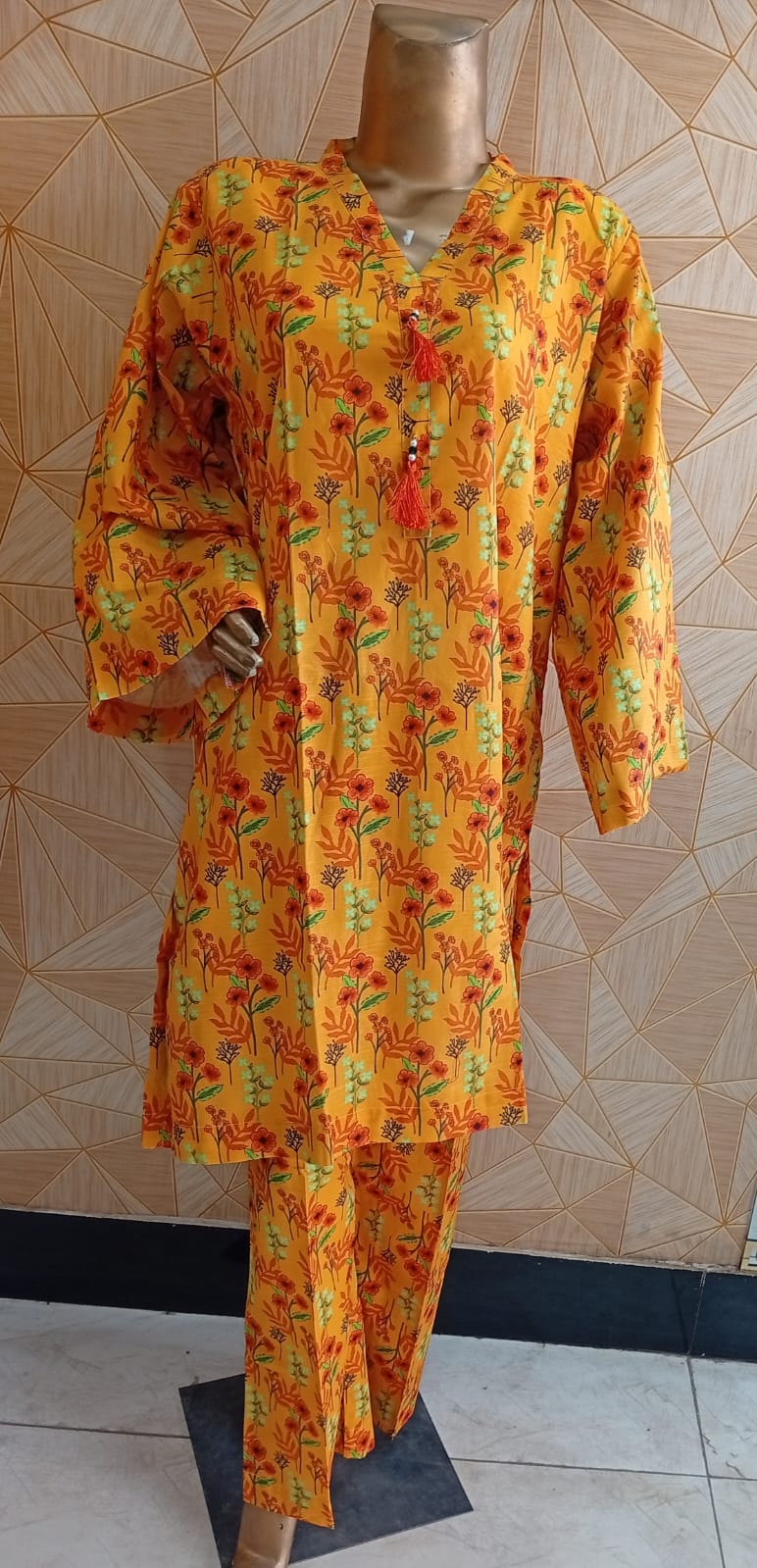 2Pc Khaddar By Waniya Brand ( xs , s , L , xL , xxL  )