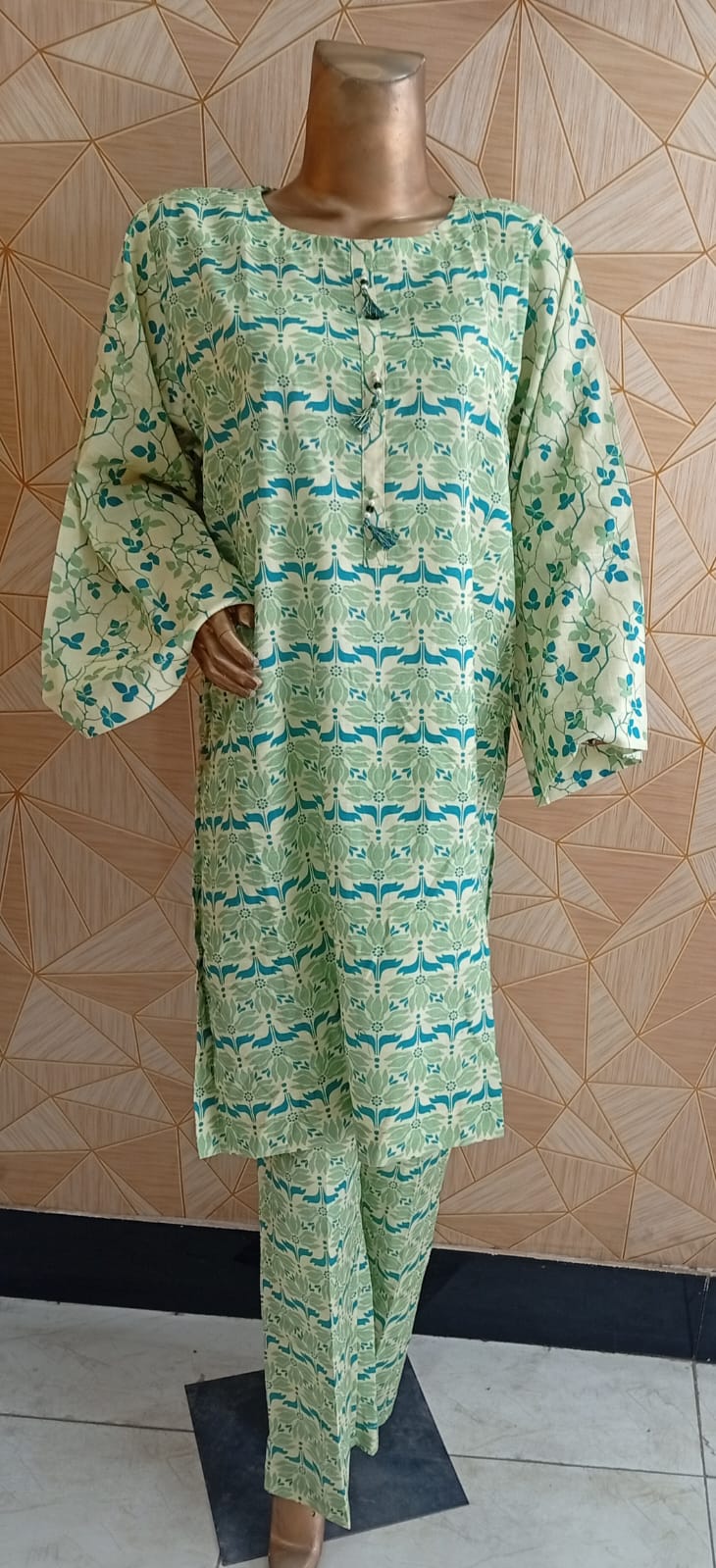 2Pc Khaddar By Waniya Brand (xxl ) pista green shade