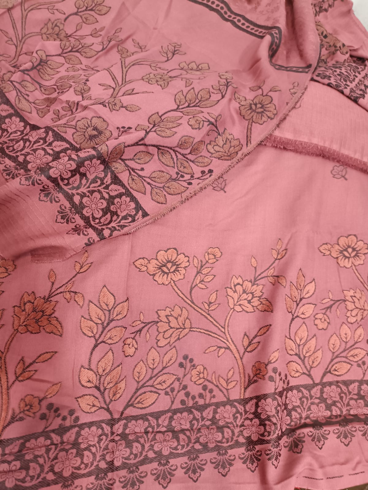 Velvet Jacquard 3Pc suit in Dhanak stuff(unstiched)