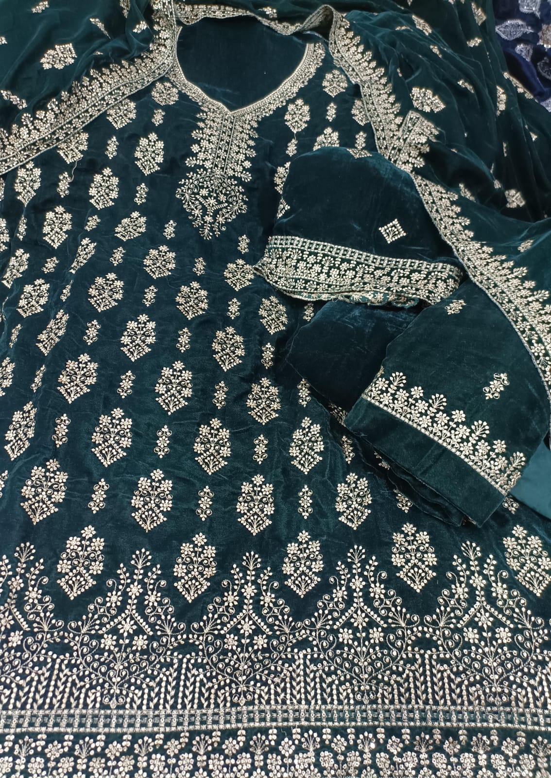 9000 Micro Velvet Luxury Collection 3pc(, shirt front back sleeves dupata embroidered wd plan velvet trouser)