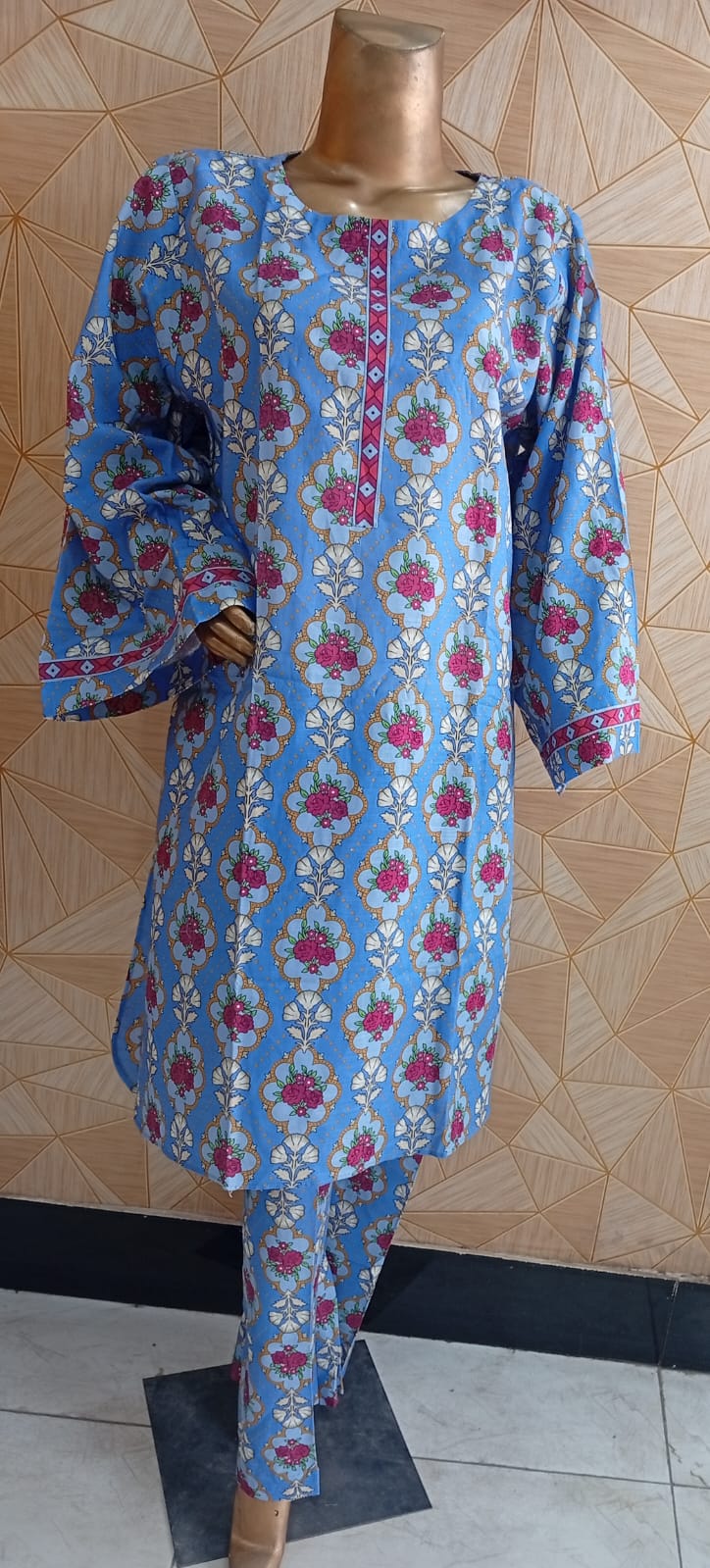 2Pc Khaddar By Waniya Brand ( large, xxl , xxxl )